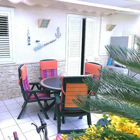Tatihome Apartment